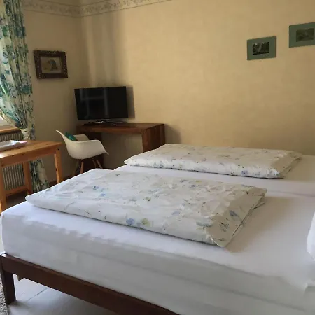 Gaestehaus Am Weiher Homestay Weil am Rhein